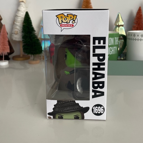 Funko Wicked Elphaba 1696 Bubble Gown - Picture 2 of 6